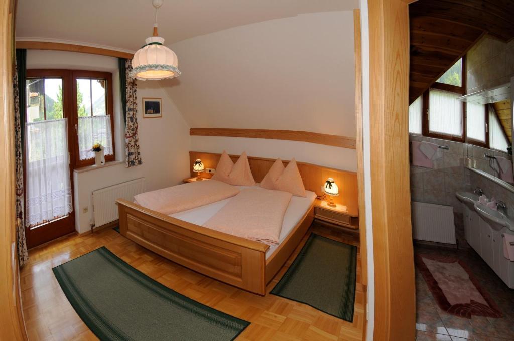 Gasthof Zur Gams Donnersbachwald Δωμάτιο φωτογραφία