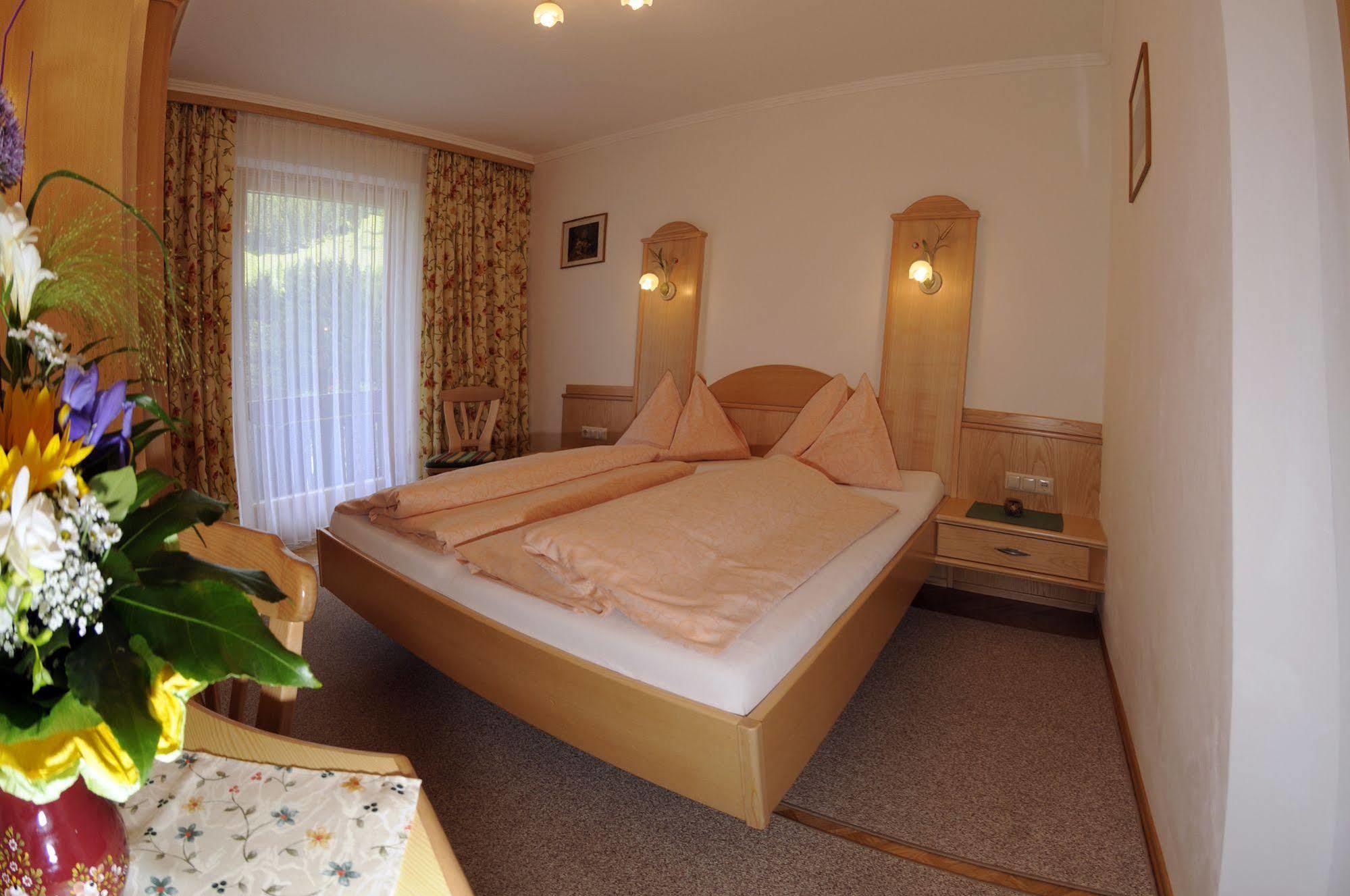 Gasthof Zur Gams Donnersbachwald Εξωτερικό φωτογραφία